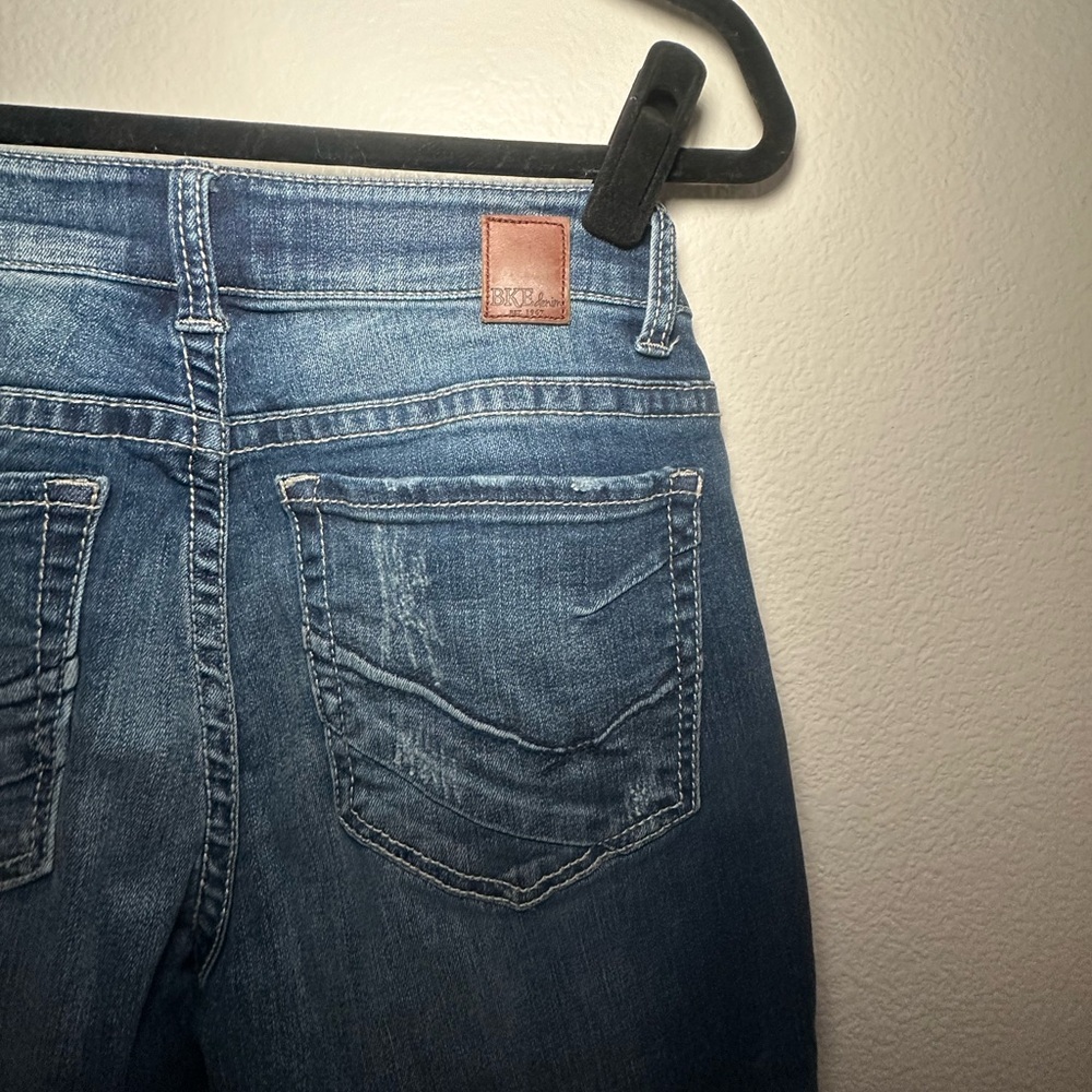 Buckle BKE Mid-Rise Straight Jeans